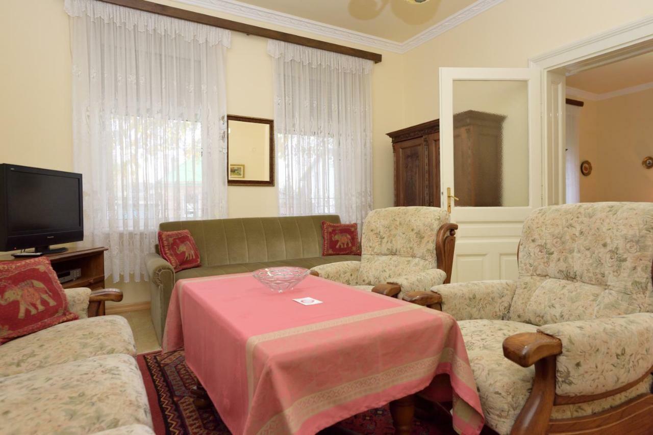 Apartman Vila Milica Kikinda Exteriör bild