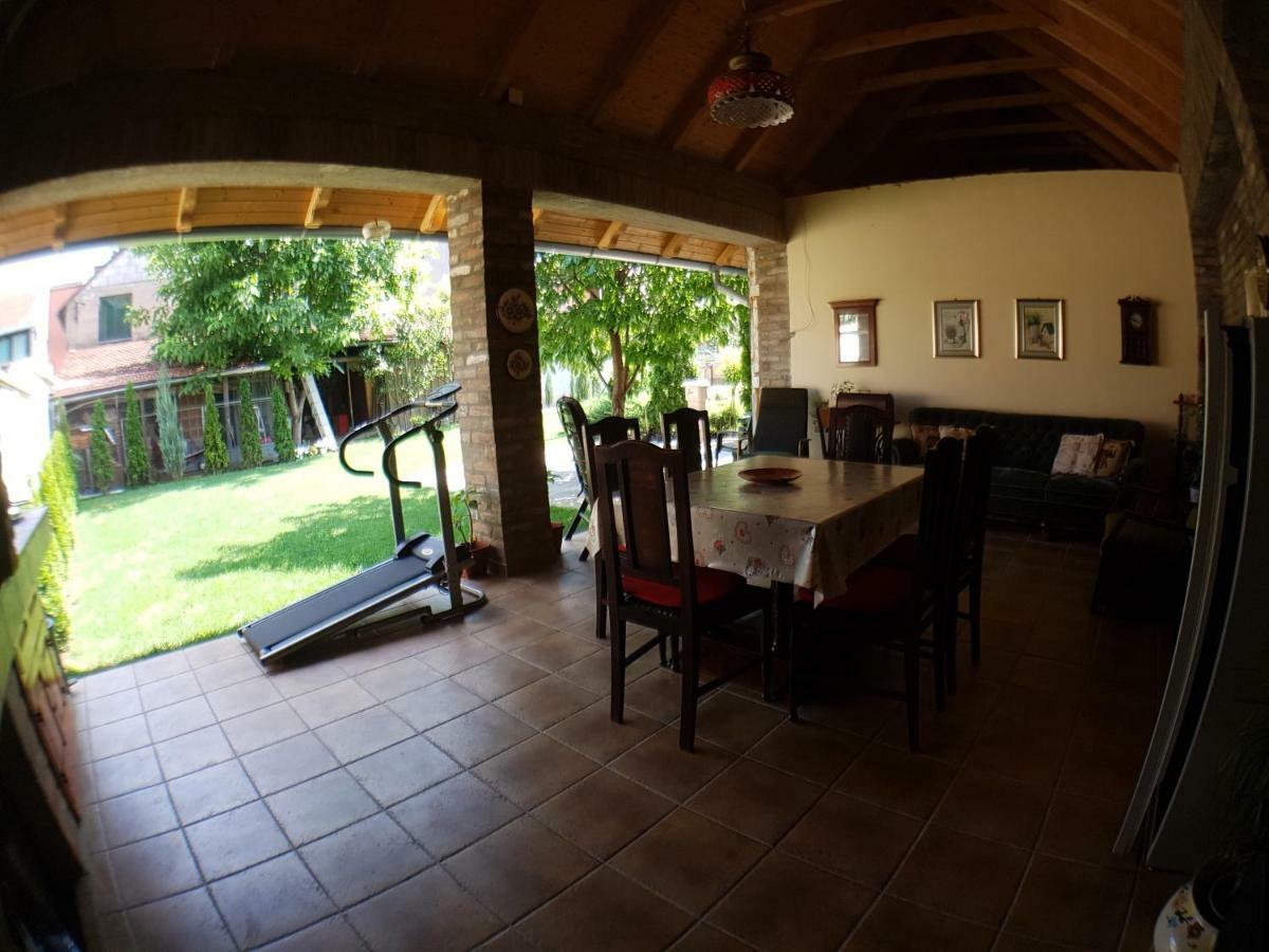 Apartman Vila Milica Kikinda Exteriör bild