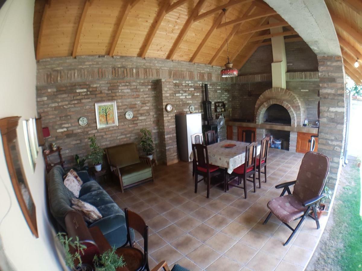 Apartman Vila Milica Kikinda Exteriör bild